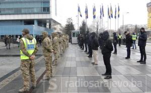 U Sarajevu održan protest državnih službenika, poručili: Prepušteni smo sami sebi